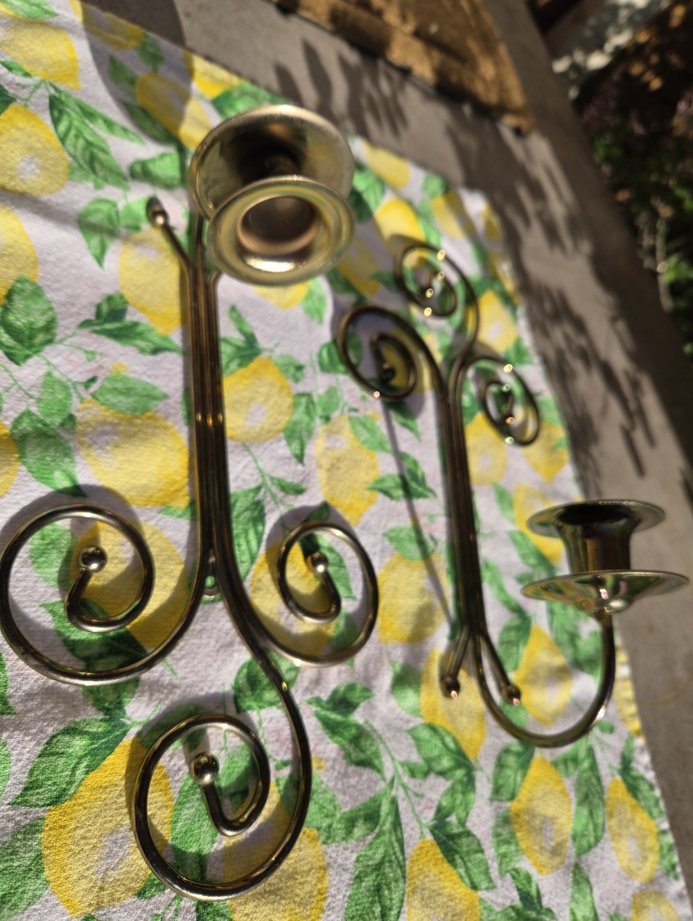 Vintage Home Interiors & Gifts Brass Scroll Wall Sconces - Set of 2 - Picture 4 of 11